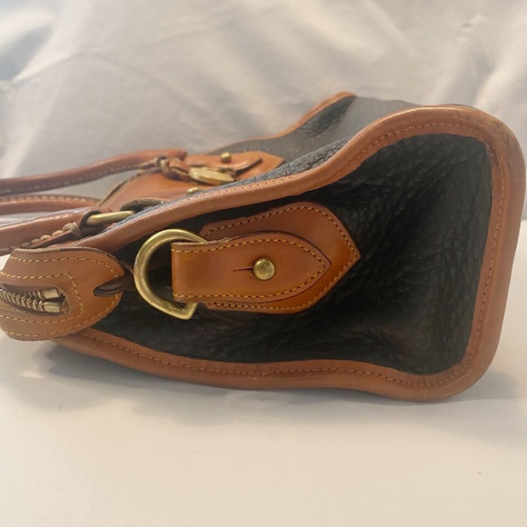 Vintage Dooney & Bourke All Weather Leather Top Zip Bag - Picture 5 of 16